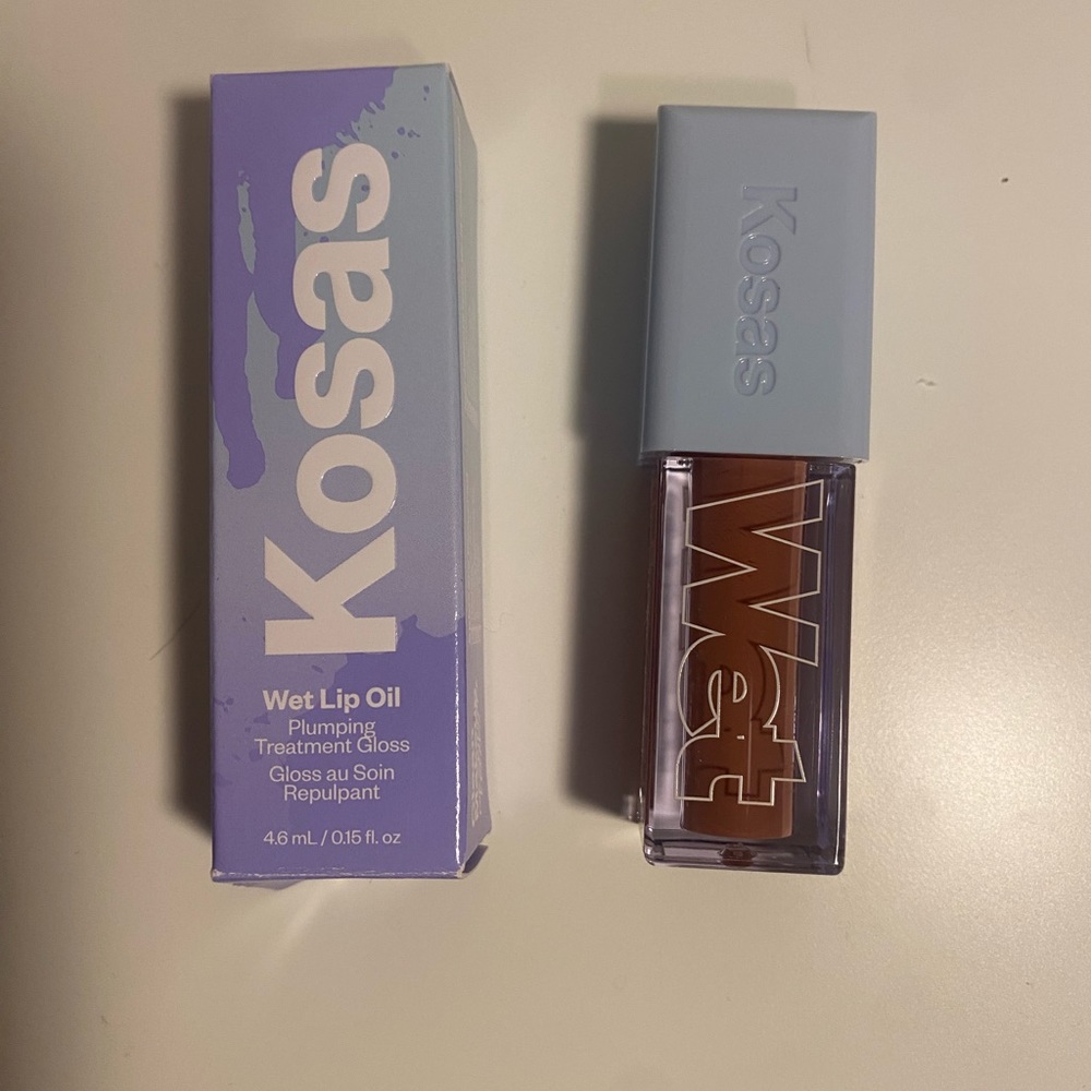Kosas Cosmetics Wet Lip Oil in Unhooked